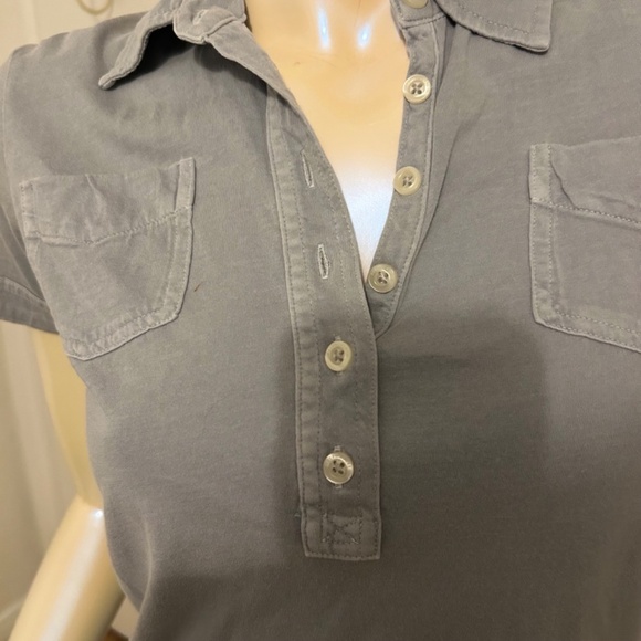 Ralph Lauren short  sleeve v-neck button blouse with dual front pockets - Picture 3 of 8